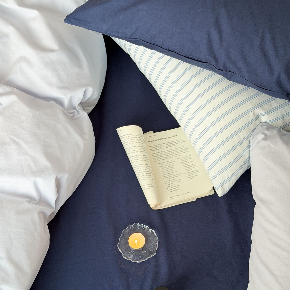 91家纺网 家纺一手货源 找家纺 蜜宿 2026新款纯色混搭全棉纯棉40s水洗棉四件套 深海微光（枕套蓝绿竖条+海蓝）