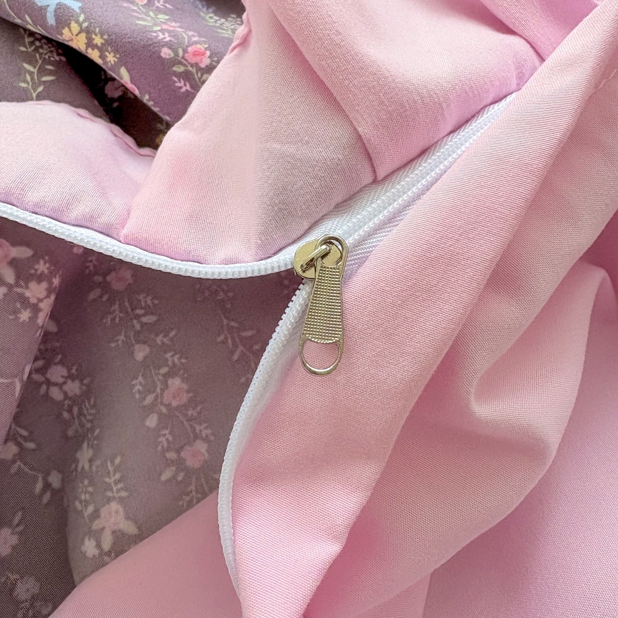 91家纺网 家纺一手货源 找家纺 铠畅 2026春夏新款锦朵系列 韩版水洗棉小清新古棉床单床笠四件套 锦朵 花漾紫