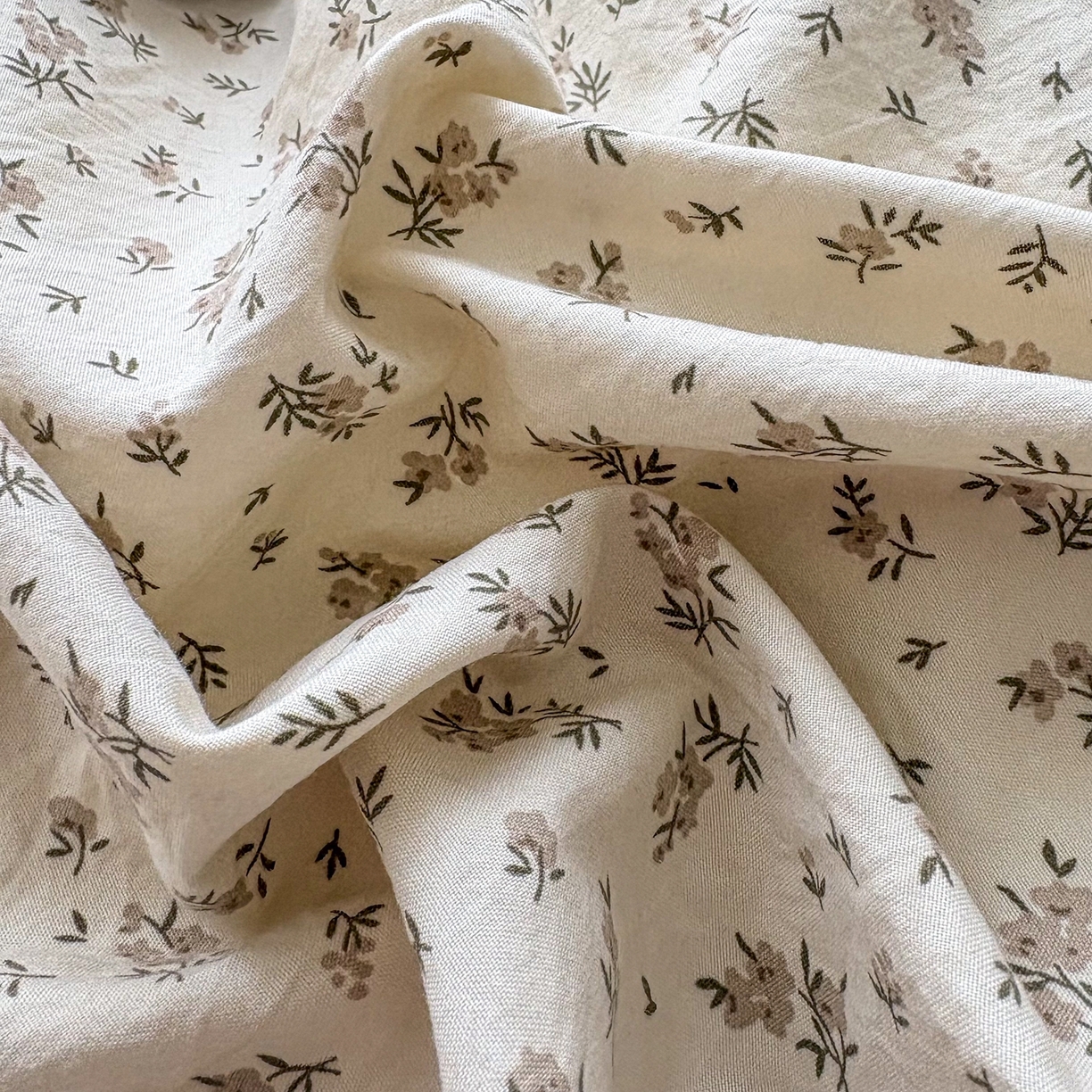 91家纺网 家纺一手货源 找家纺 铠畅 2026春夏新款锦朵系列 韩版水洗棉小清新古棉床单床笠四件套 锦朵 花语兔