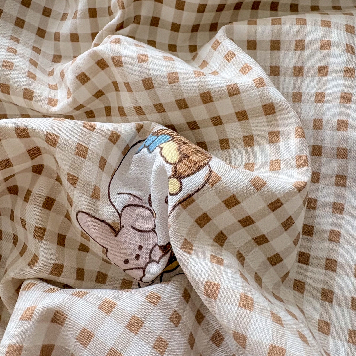 91家纺网 家纺一手货源 找家纺 铠畅 2026春夏新款锦朵系列 韩版水洗棉小清新古棉床单床笠四件套 锦朵 咖格喵语