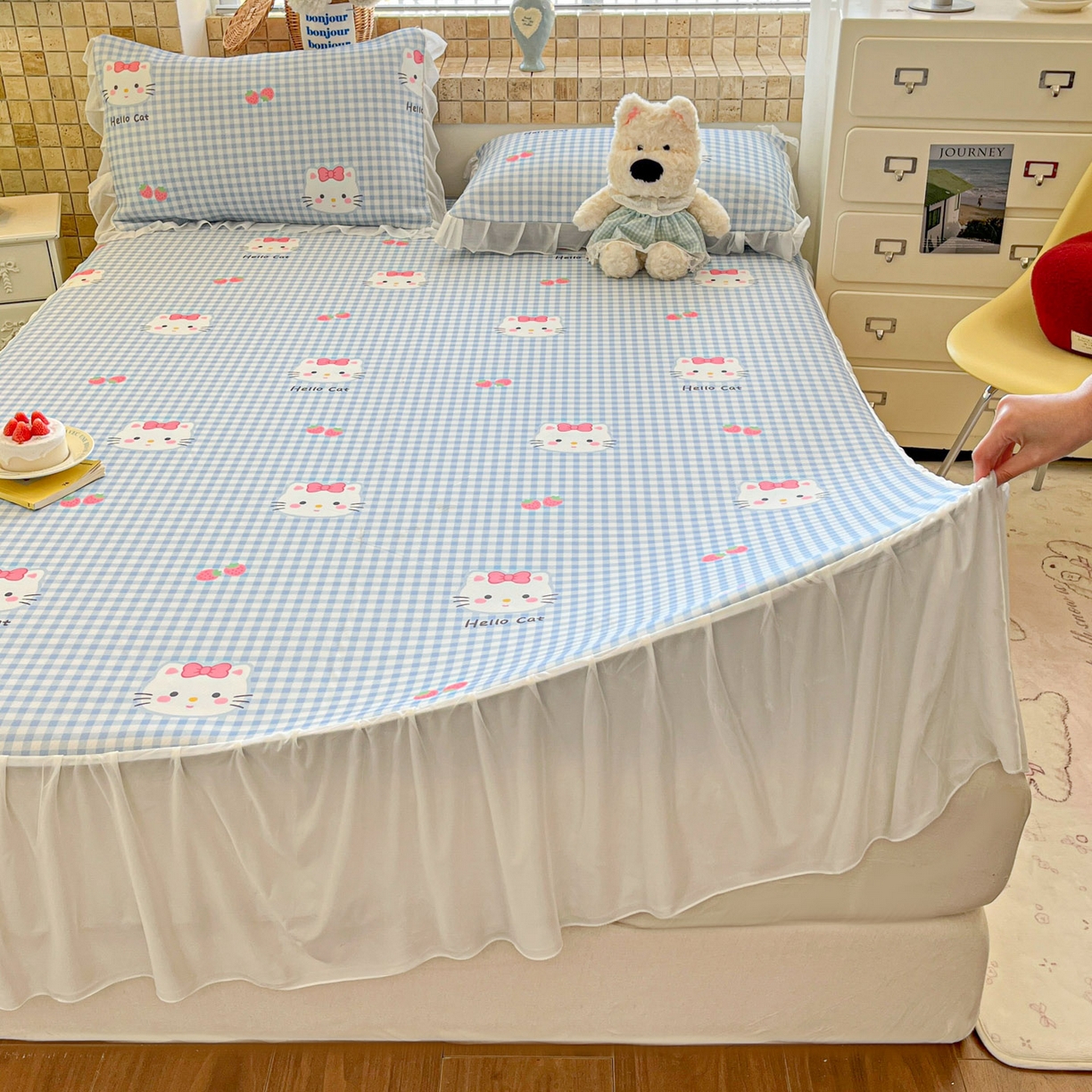 91家纺网 家纺一手货源 找家纺 川悦生活 2026新款雪纺冰丝床裙凉席三件套 床裙草莓喵