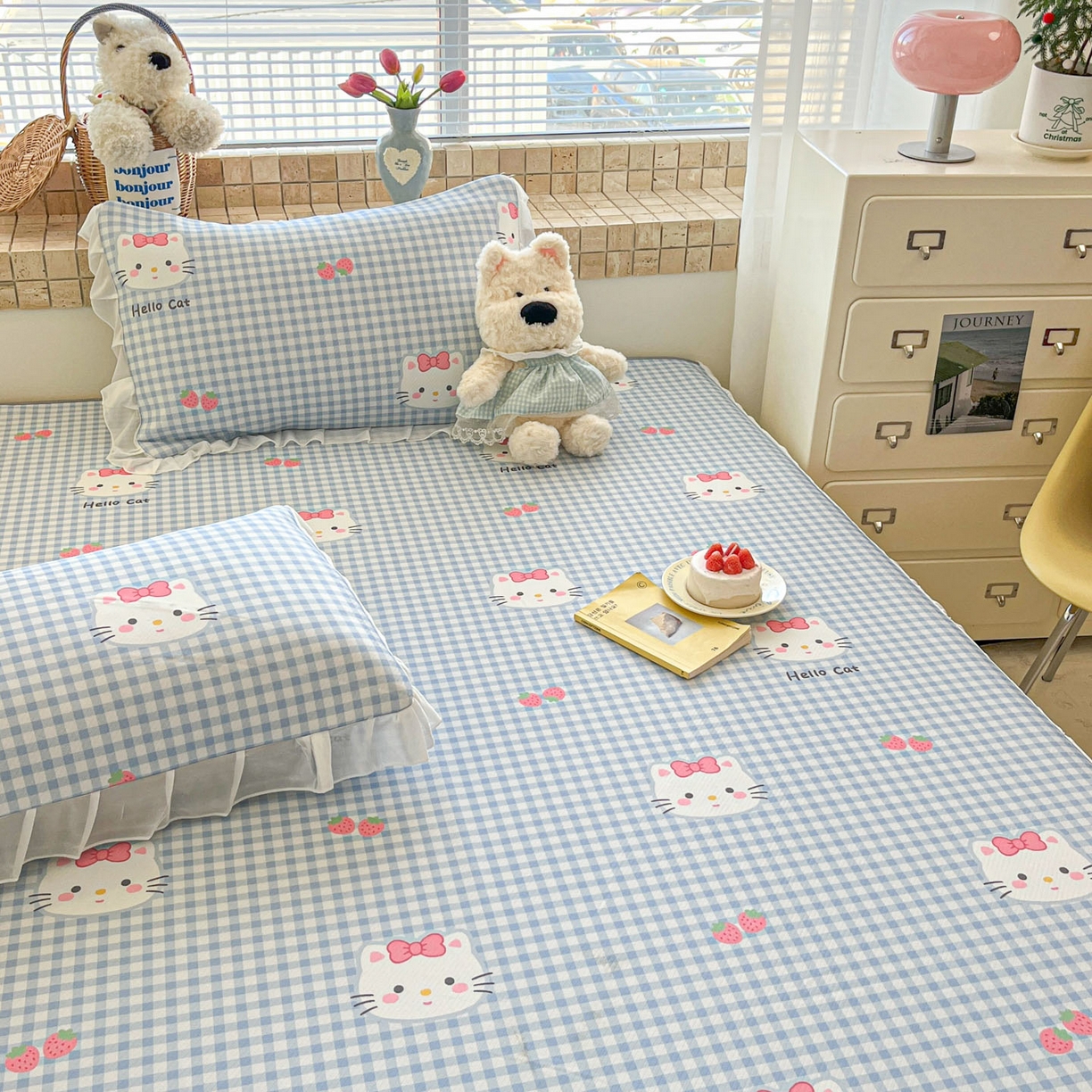 91家纺网 家纺一手货源 找家纺 川悦生活 2026新款雪纺冰丝床裙凉席三件套 床裙草莓喵