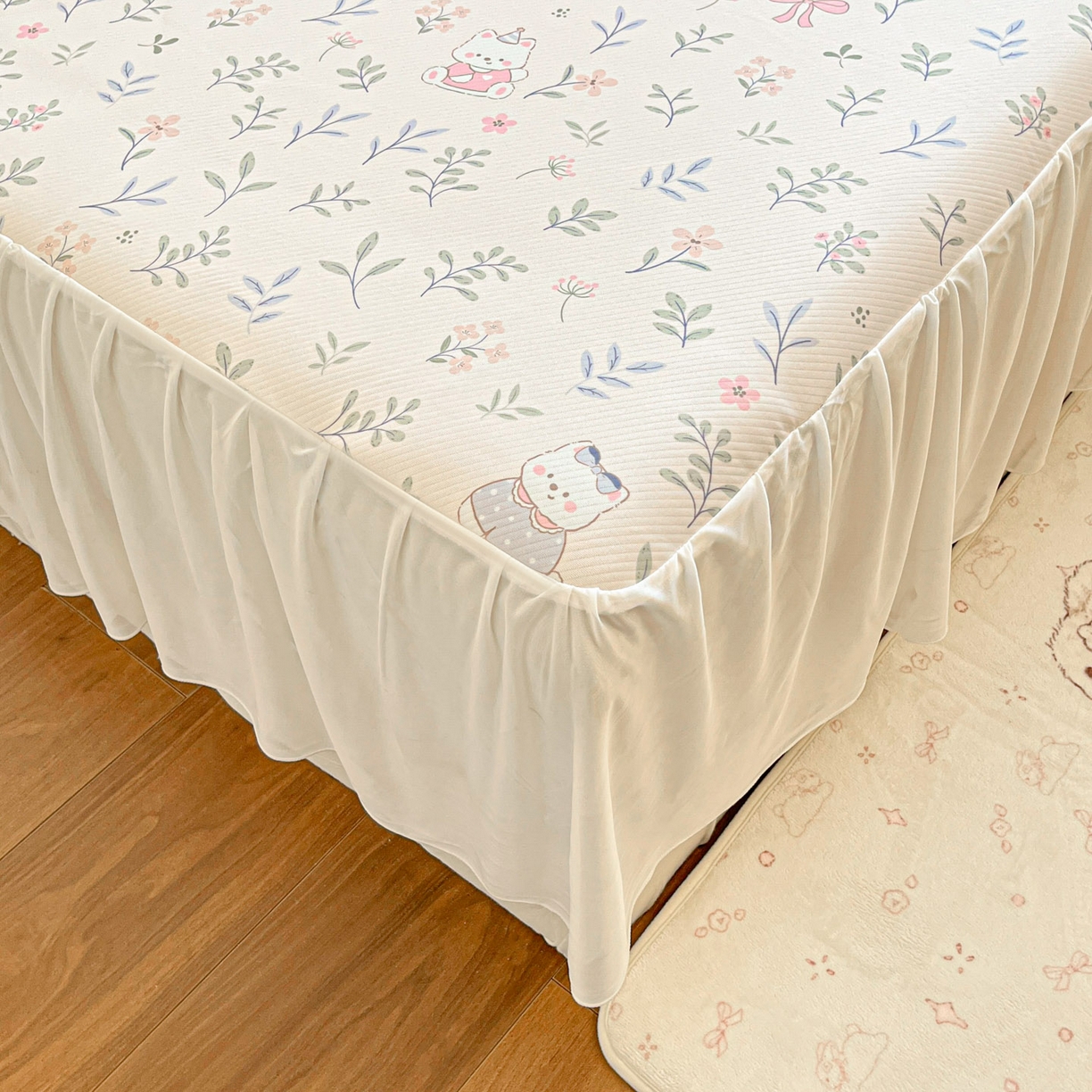 91家纺网 家纺一手货源 找家纺 川悦生活 2026新款雪纺冰丝床裙凉席三件套 床裙春日小狗