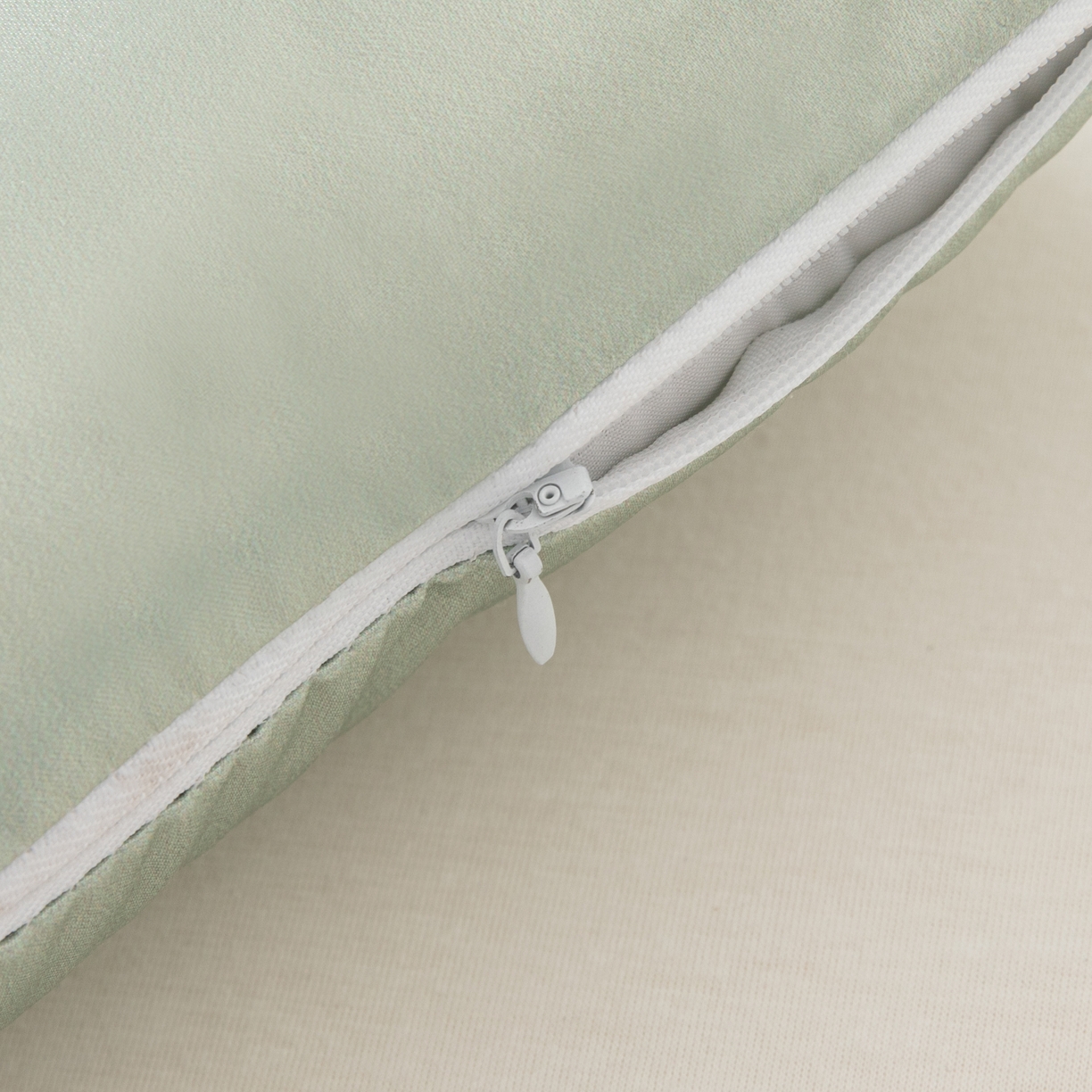 91家纺网 家纺一手货源 找家纺 贵夫人 2026春夏新款玉石养生枕 枕头枕芯 一对玉石养生枕