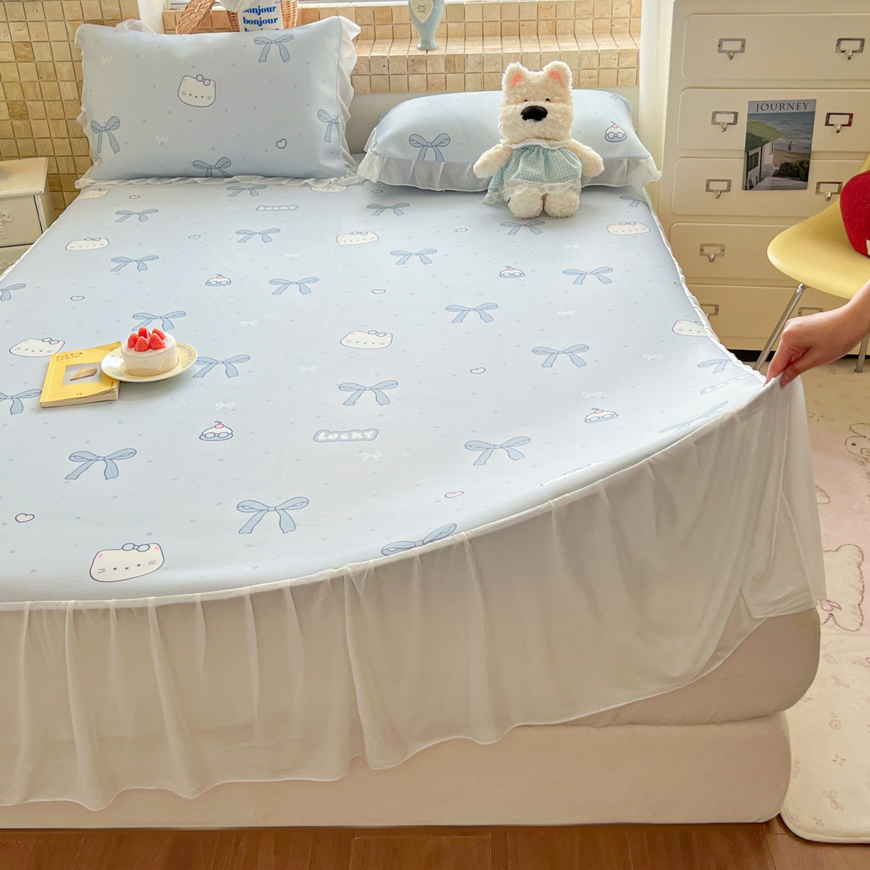 91家纺网 家纺一手货源 找家纺 川悦生活 2026新款雪纺冰丝床裙凉席三件套 床裙海盐小咪