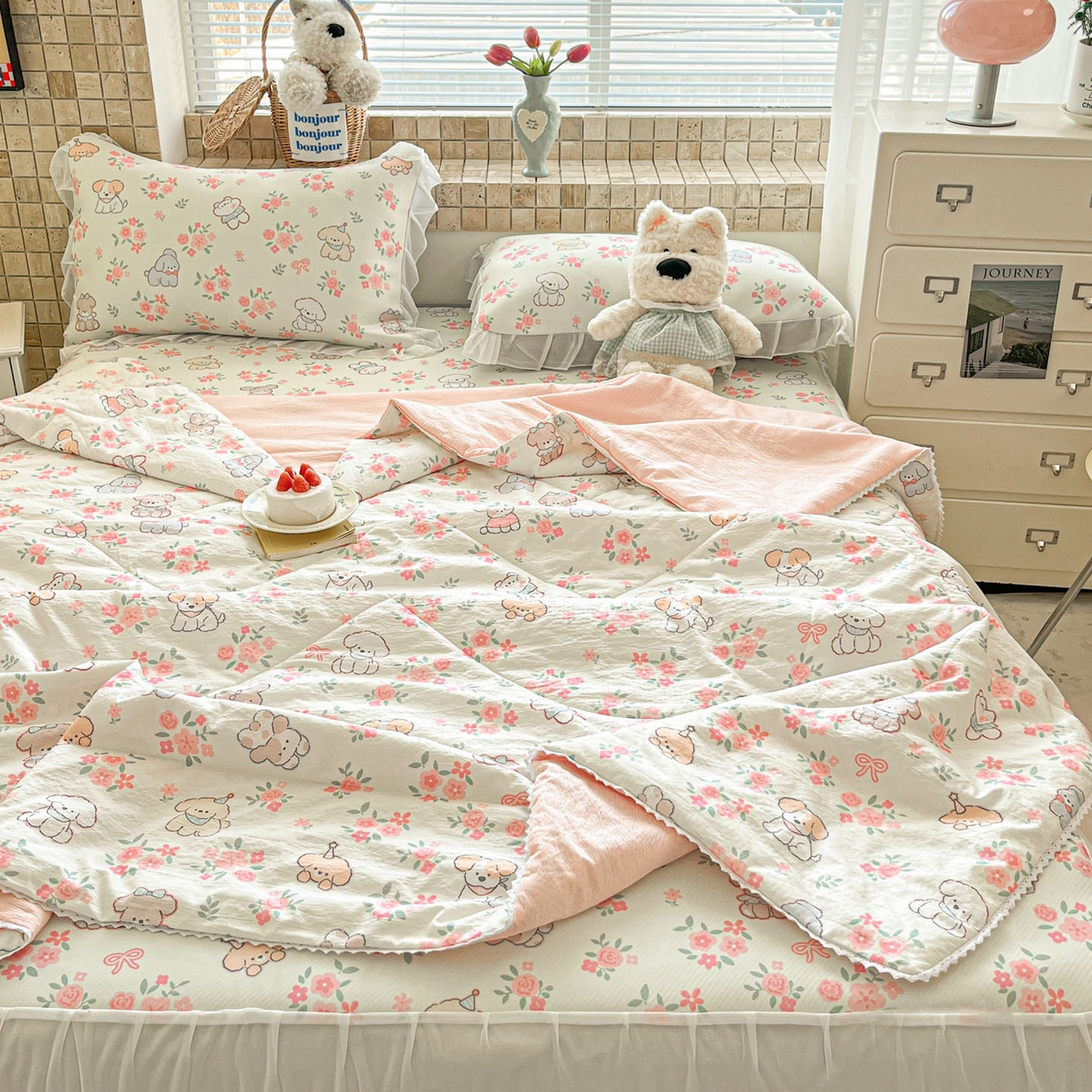 川悦生活 2026新款雪纺冰丝床裙凉席三件套 床裙花都小狗