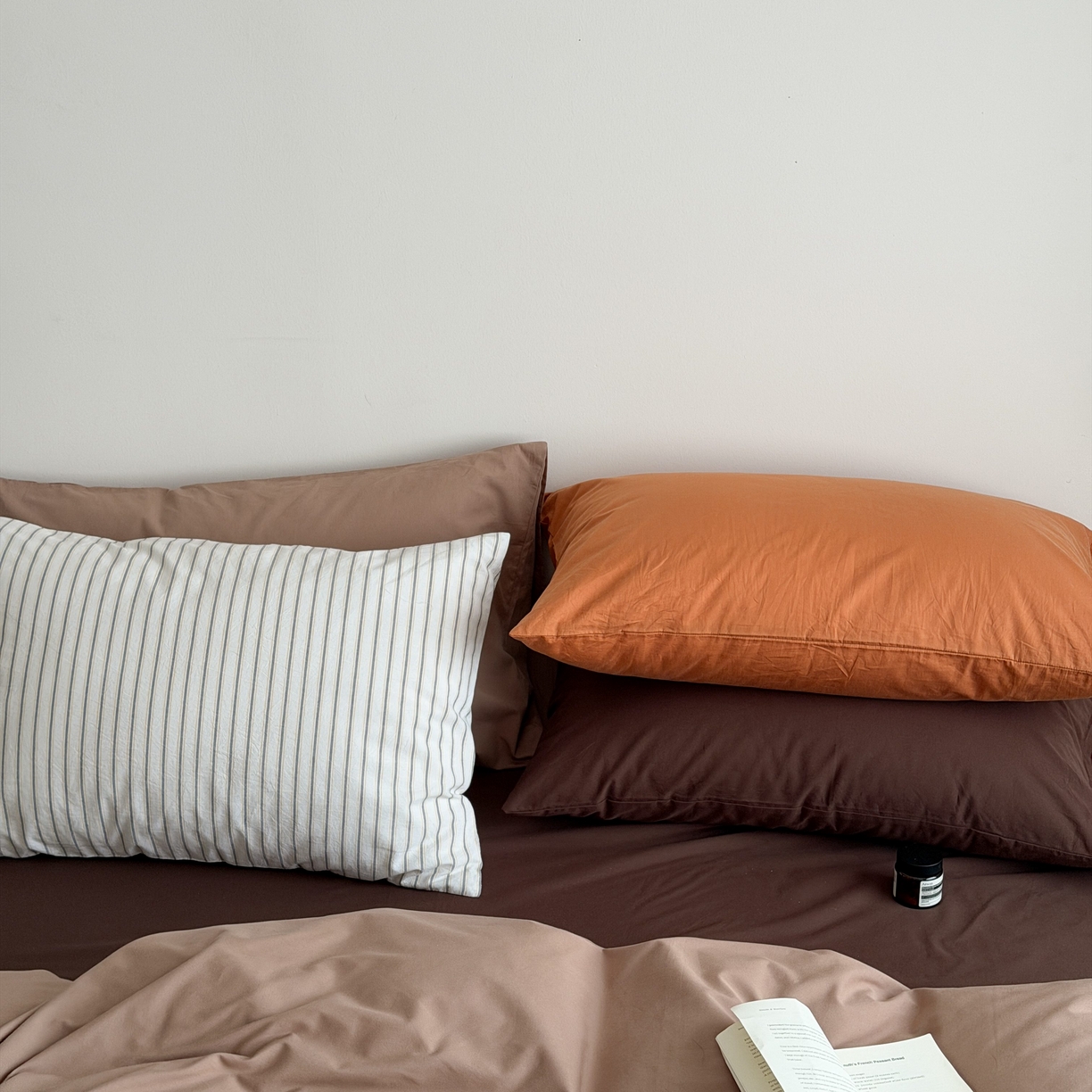 91家纺网 家纺一手货源 找家纺 蜜宿 2026新款纯色混搭全棉纯棉40s水洗棉四件套 脏脏茶棕（枕套混搭）