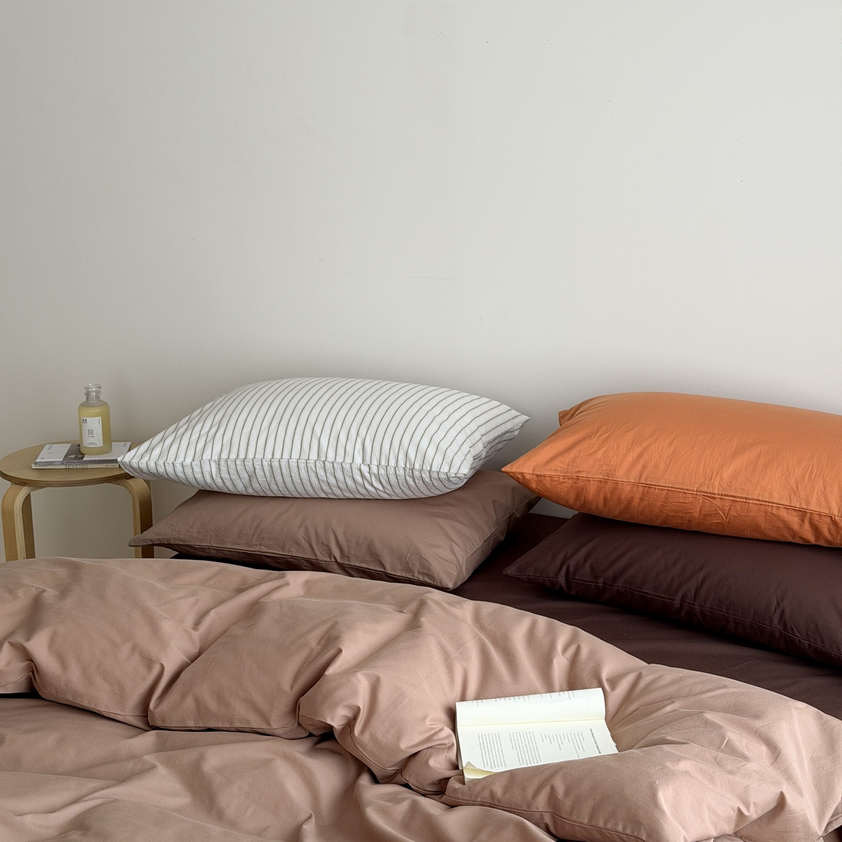 91家纺网 家纺一手货源 找家纺 蜜宿 2026新款纯色混搭全棉纯棉40s水洗棉四件套 脏脏茶棕（枕套混搭）