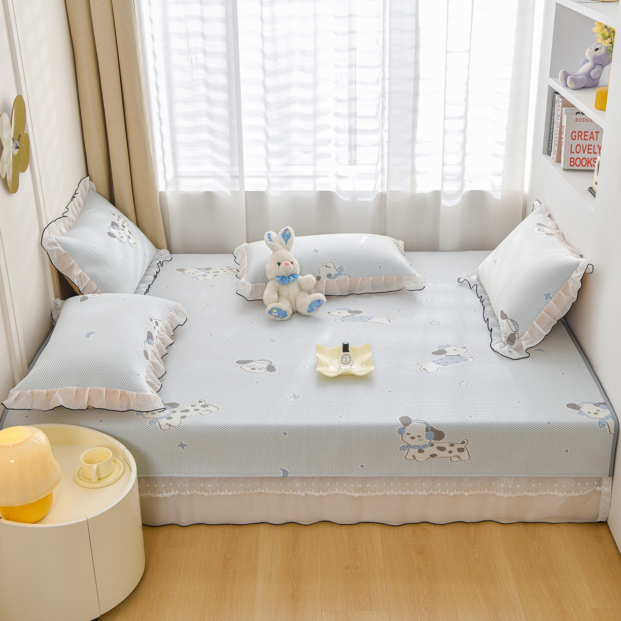 91家纺网 家纺一手货源 找家纺 金艾草 2026新款PE冰豆豆防滑榻榻米凉席豆豆席 凉豆豆-香肠狗蓝