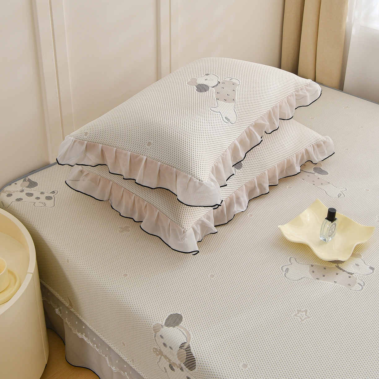 91家纺网 家纺一手货源 找家纺 金艾草 2026新款PE冰豆豆防滑榻榻米凉席豆豆席 凉豆豆-香肠狗卡其