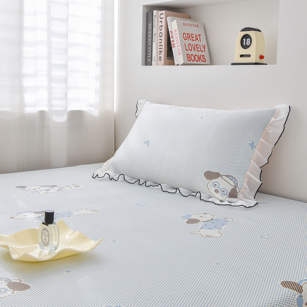 91家纺网 家纺一手货源 找家纺 金艾草 2026新款PE冰豆豆防滑榻榻米凉席豆豆席 凉豆豆-香肠狗蓝