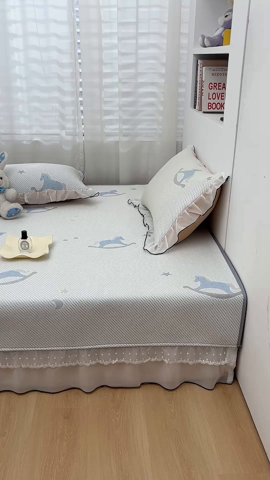 91家纺网 家纺一手货源 找家纺 金艾草 2026新款PE冰豆豆防滑榻榻米凉席豆豆席 凉豆豆-小马蓝