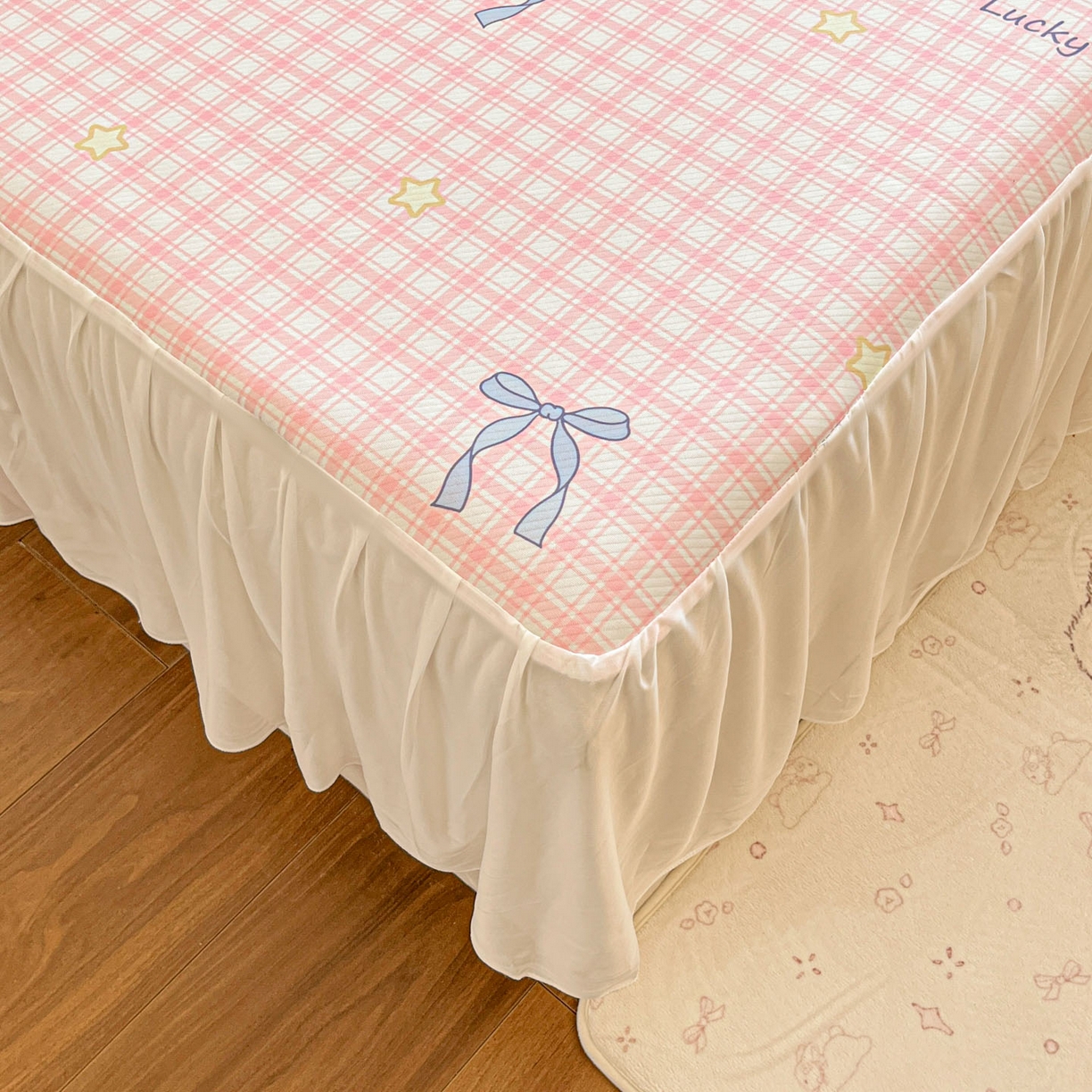 91家纺网 家纺一手货源 找家纺 川悦生活 2026新款雪纺冰丝床裙凉席三件套 床裙奶油可盐