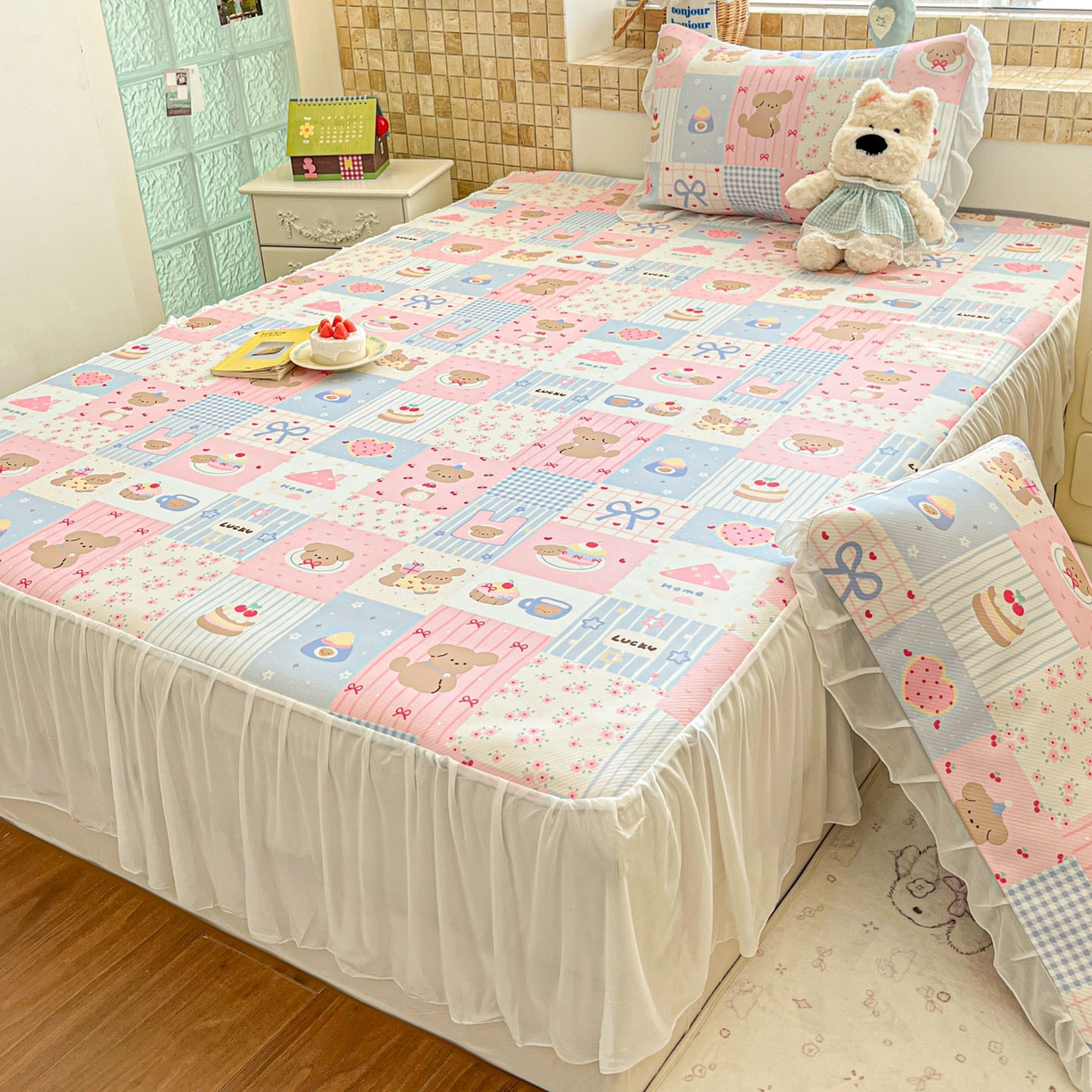 91家纺网 家纺一手货源 找家纺 川悦生活 2026新款雪纺冰丝床裙凉席三件套 床裙甜蜜可乐