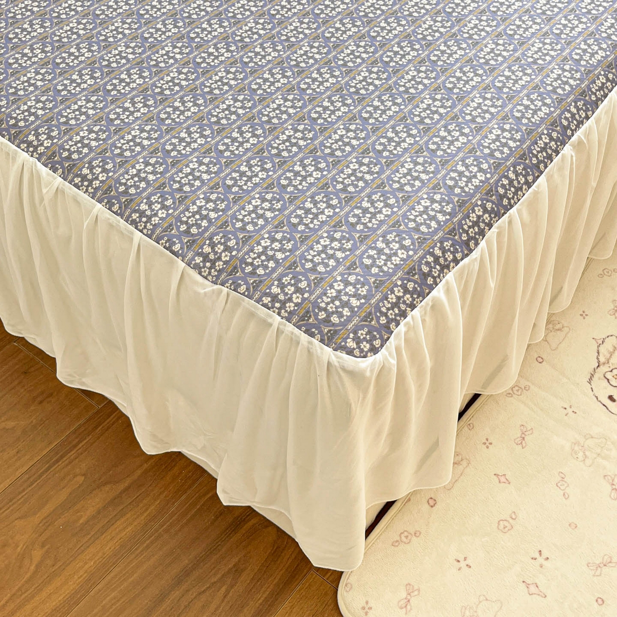 91家纺网 家纺一手货源 找家纺 川悦生活 2026新款雪纺冰丝床裙凉席三件套 床裙西斯花圃