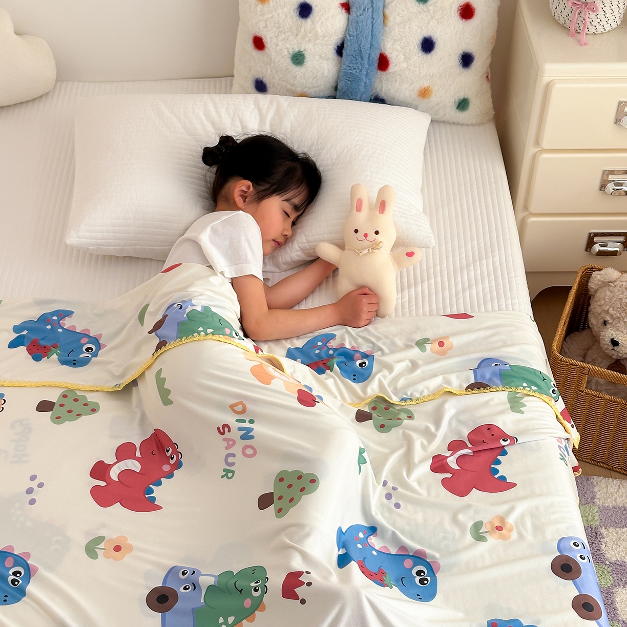 91家纺网 家纺一手货源 找家纺 嗨生活 2026新款贝壳边婴儿裸睡级凉感针织毯幼儿园夏被儿童夏被毯子盖毯午睡毯旅行毯夏凉 恐龙世界