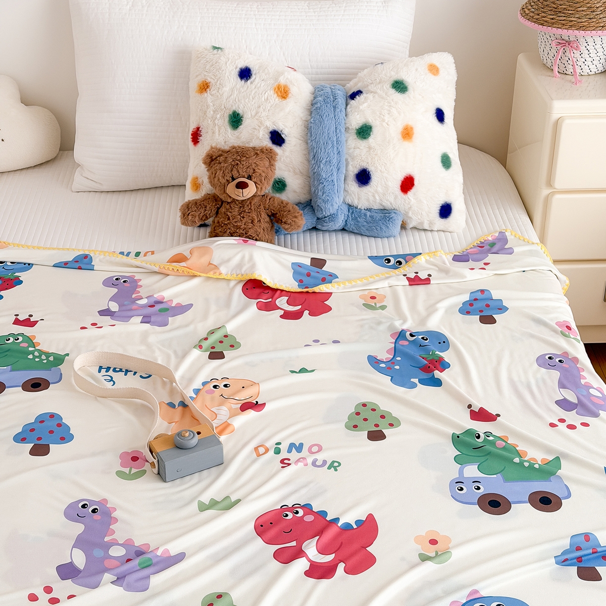 91家纺网 家纺一手货源 找家纺 嗨生活 2026新款贝壳边婴儿裸睡级凉感针织毯幼儿园夏被儿童夏被毯子盖毯午睡毯旅行毯夏凉 恐龙世界