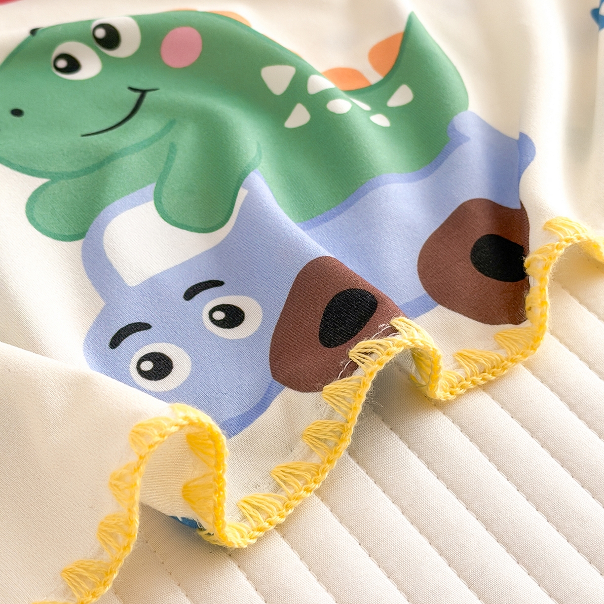 91家纺网 家纺一手货源 找家纺 嗨生活 2026新款贝壳边婴儿裸睡级凉感针织毯幼儿园夏被儿童夏被毯子盖毯午睡毯旅行毯夏凉 恐龙世界