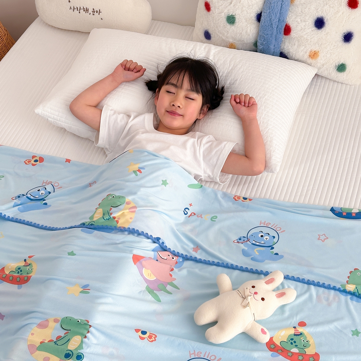 91家纺网 家纺一手货源 找家纺 嗨生活 2026新款贝壳边婴儿裸睡级凉感针织毯幼儿园夏被儿童夏被毯子盖毯午睡毯旅行毯夏凉 快乐恐龙