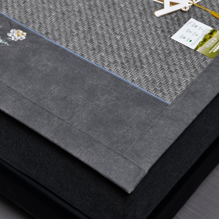 91家纺网 家纺一手货源 找家纺 小牛席业 2026新款PE冷感霸王藤系列（绣球花开刺绣款）凉席藤席冰藤席冰丝席可机洗凉感冰丝席豆豆席PE霸王藤 灰色