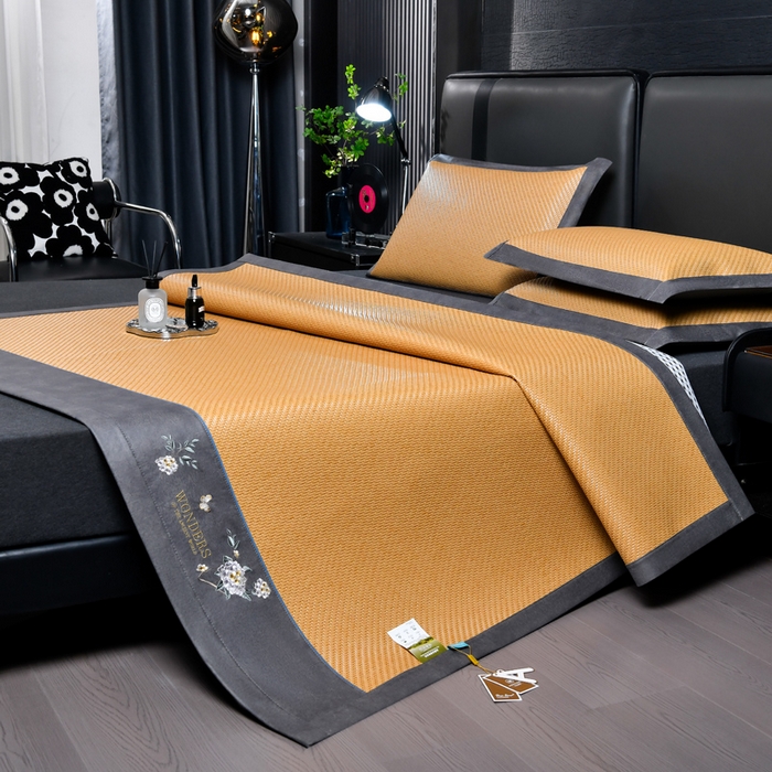 91家纺网 家纺一手货源 找家纺 小牛席业 2026新款PE冷感霸王藤系列（绣球花开刺绣款）凉席藤席冰藤席冰丝席可机洗凉感冰丝席豆豆席PE霸王藤 黄色