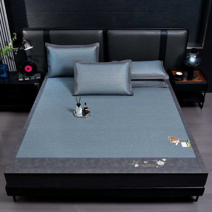 91家纺网 家纺一手货源 找家纺 小牛席业 2026新款PE冷感霸王藤系列（绣球花开刺绣款）凉席藤席冰藤席冰丝席可机洗凉感冰丝席豆豆席PE霸王藤 蓝色