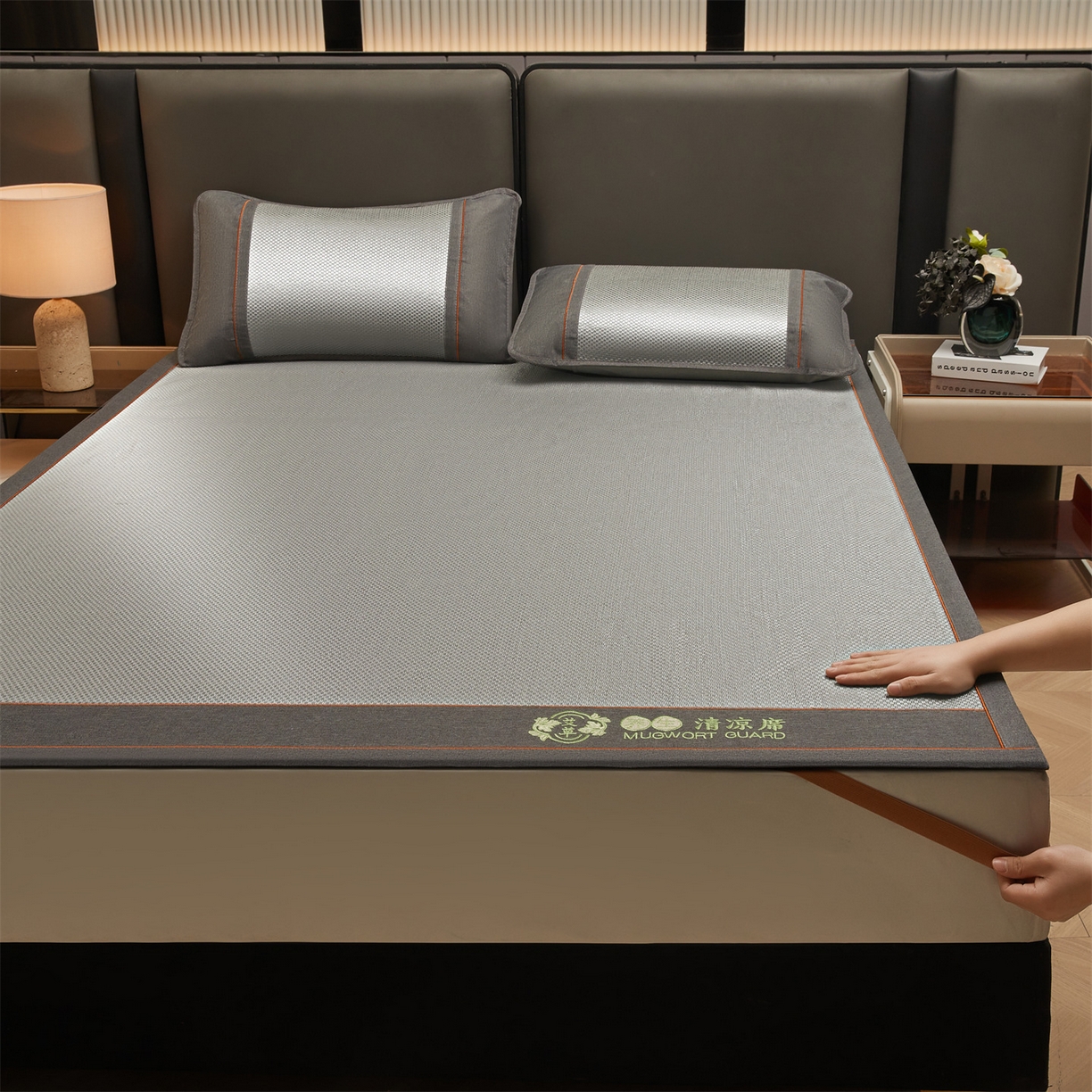 91家纺网 家纺一手货源 找家纺 绒艺席业 2026新款A类双面冰藤艾草凉席 冰藤抑菌灰