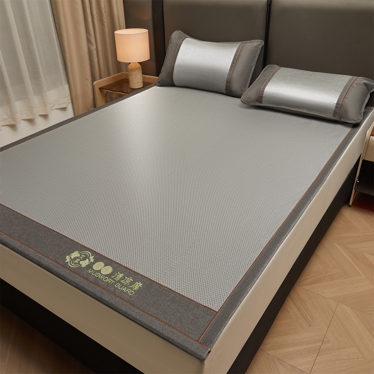 91家纺网 家纺一手货源 找家纺 绒艺席业 2026新款A类双面冰藤艾草凉席 冰藤抑菌灰