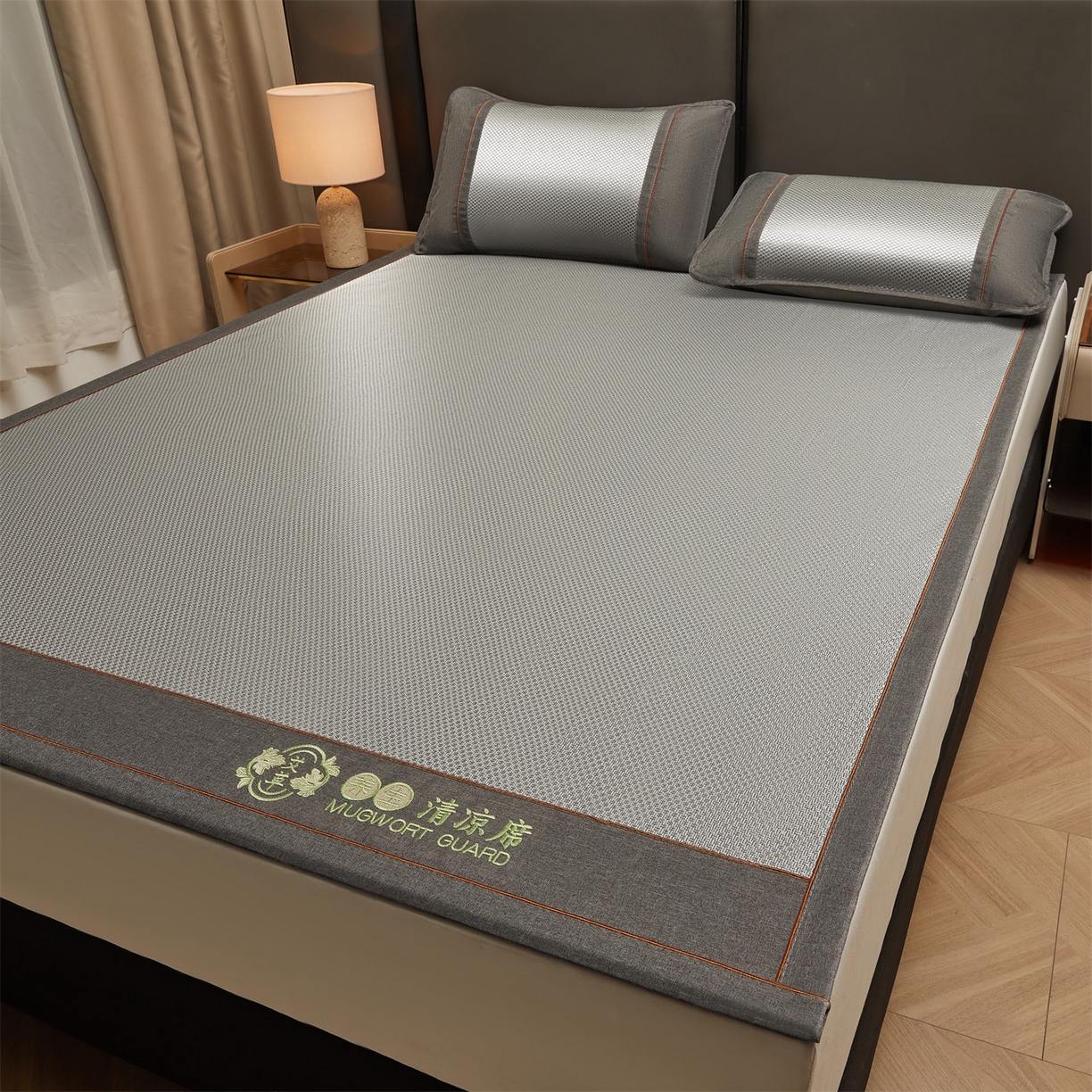 91家纺网 家纺一手货源 找家纺 绒艺席业 2026新款A类双面冰藤艾草凉席 冰藤抑菌灰