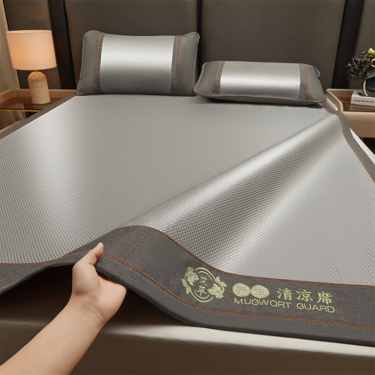 91家纺网 家纺一手货源 找家纺 绒艺席业 2026新款A类双面冰藤艾草凉席 冰藤抑菌灰