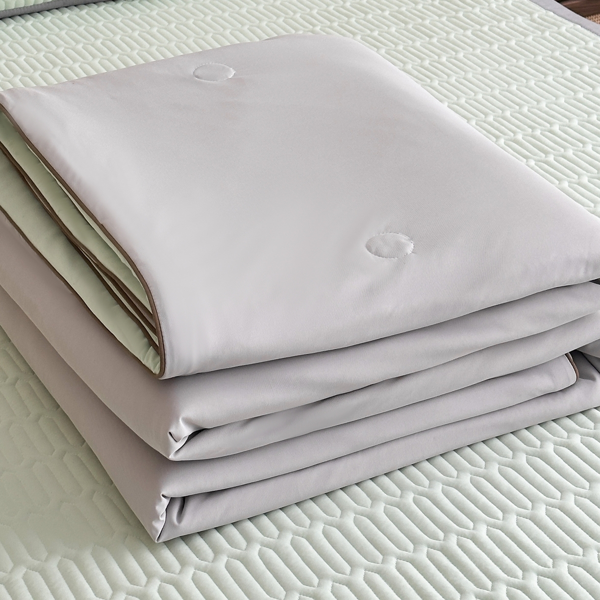 91家纺网 家纺一手货源 找家纺 （总）幸嘉轩 2026新款凉感丝夏被床盖四件套拼色夏凉被空调被