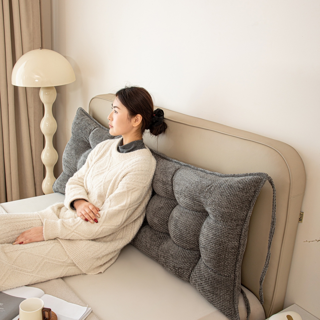 91家纺网 家纺一手货源 找家纺 沐沐家纺 2026新款简约十字绒床头靠背 深空灰