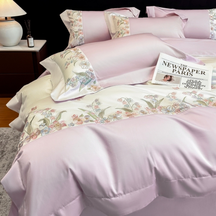 91家纺网 家纺一手货源 找家纺 星蕴家纺 2026新款50贡缎长绒棉纯棉绣花四件套-花瑾 花瑾-梦幻紫