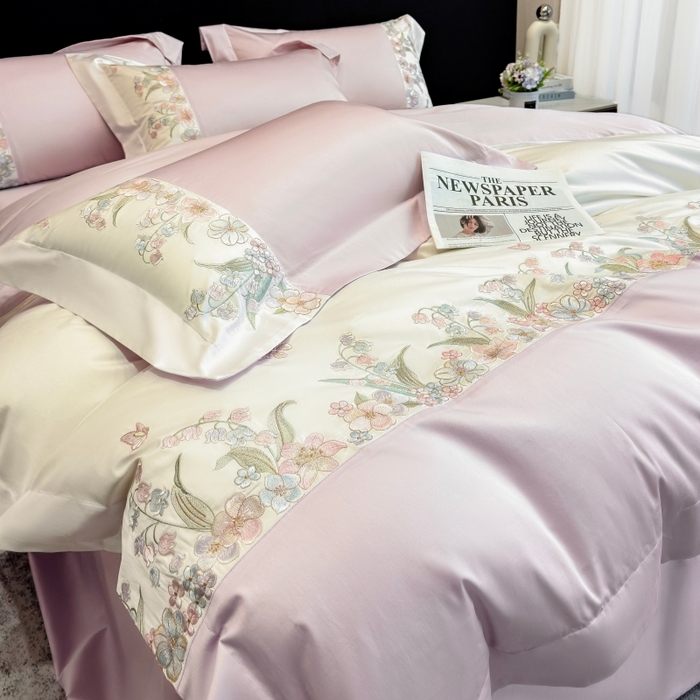 91家纺网 家纺一手货源 找家纺 星蕴家纺 2026新款50贡缎长绒棉纯棉绣花四件套-花瑾 花瑾-梦幻紫