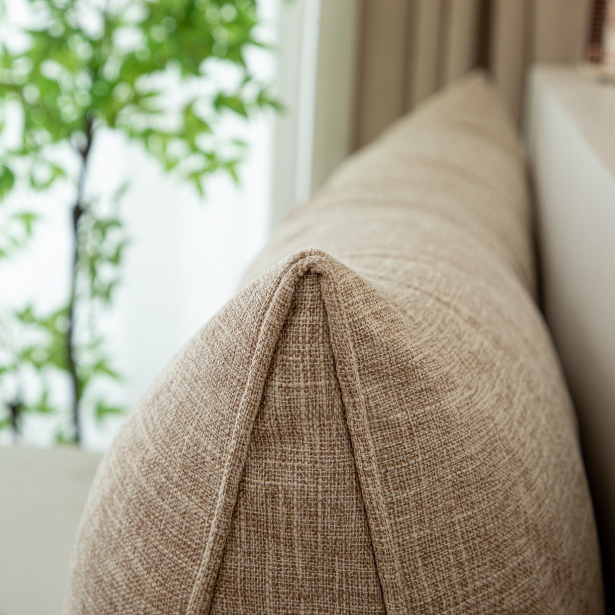 91家纺网 家纺一手货源 找家纺 沐沐家纺 2026新款棉麻三角大靠背 浅卡其色