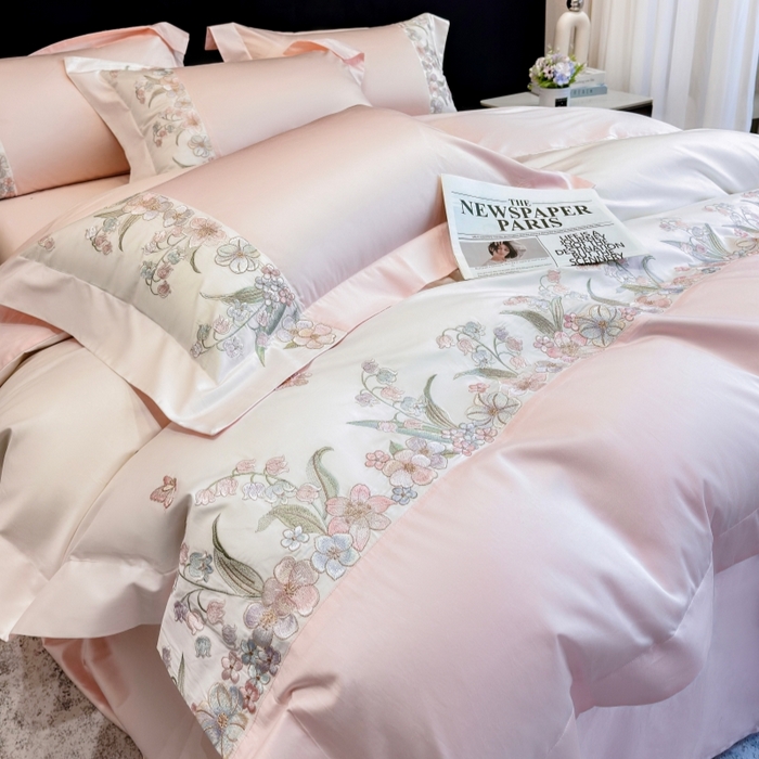 91家纺网 家纺一手货源 找家纺 星蕴家纺 2026新款50贡缎长绒棉纯棉绣花四件套-花瑾 花瑾-邂逅粉