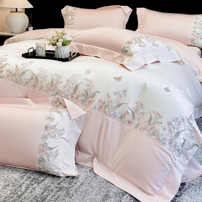 91家纺网 家纺一手货源 找家纺 星蕴家纺 2026新款50贡缎长绒棉纯棉绣花四件套-花瑾 花瑾-邂逅粉