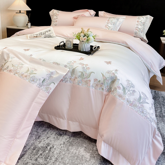 91家纺网 家纺一手货源 找家纺 星蕴家纺 2026新款50贡缎长绒棉纯棉绣花四件套-花瑾 花瑾-邂逅粉