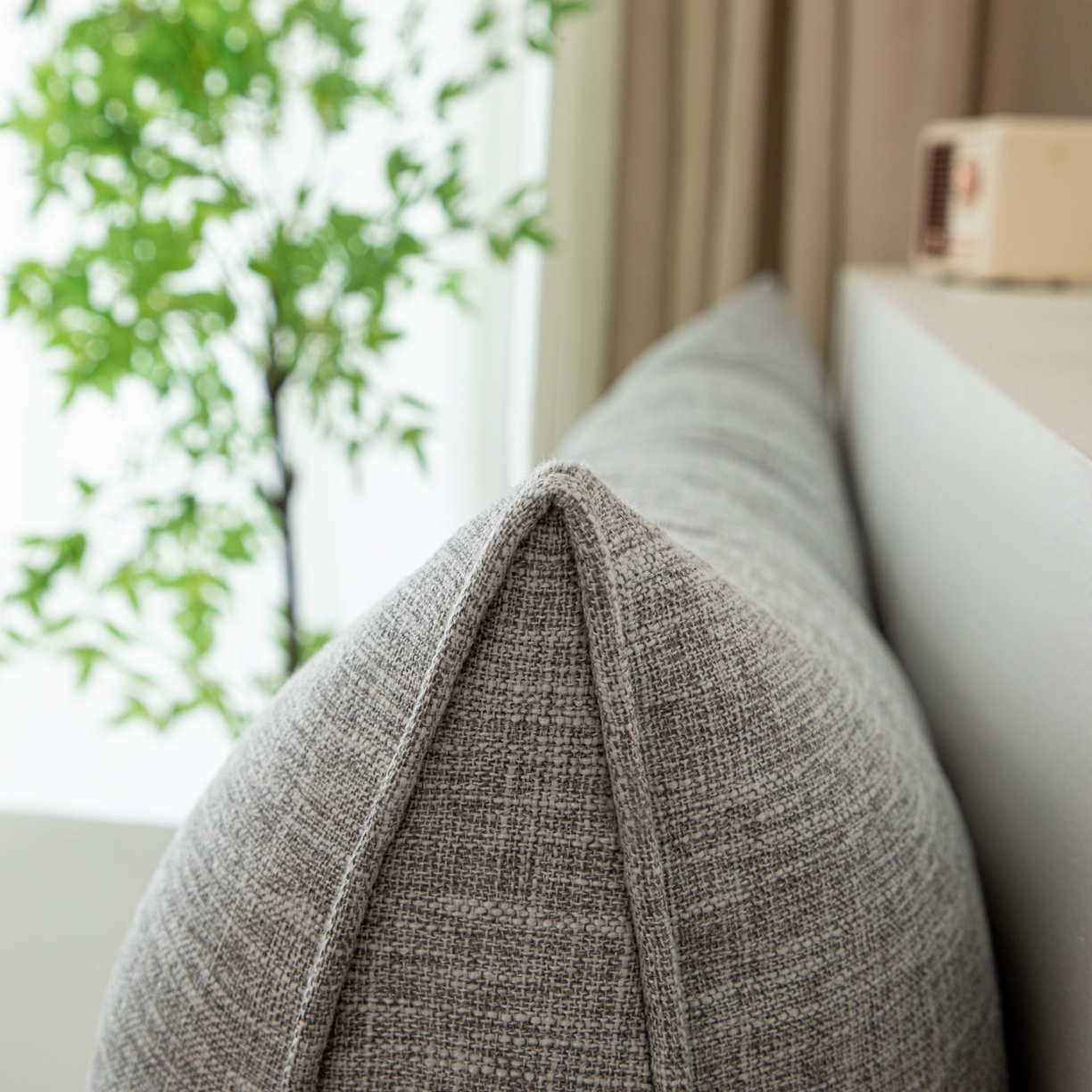 91家纺网 家纺一手货源 找家纺 沐沐家纺 2026新款棉麻三角大靠背 浅灰色