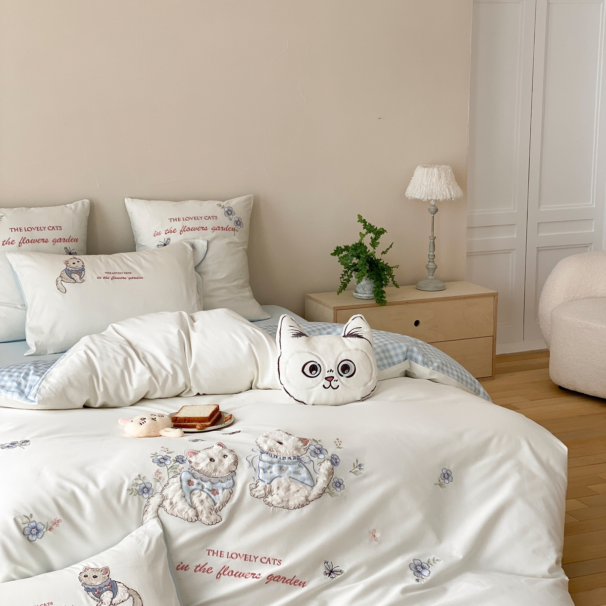 91家纺网 家纺一手货源 找家纺 星野 2026春夏新款100s双股澳棉纯棉刺绣四件套-第二波 花间喵语