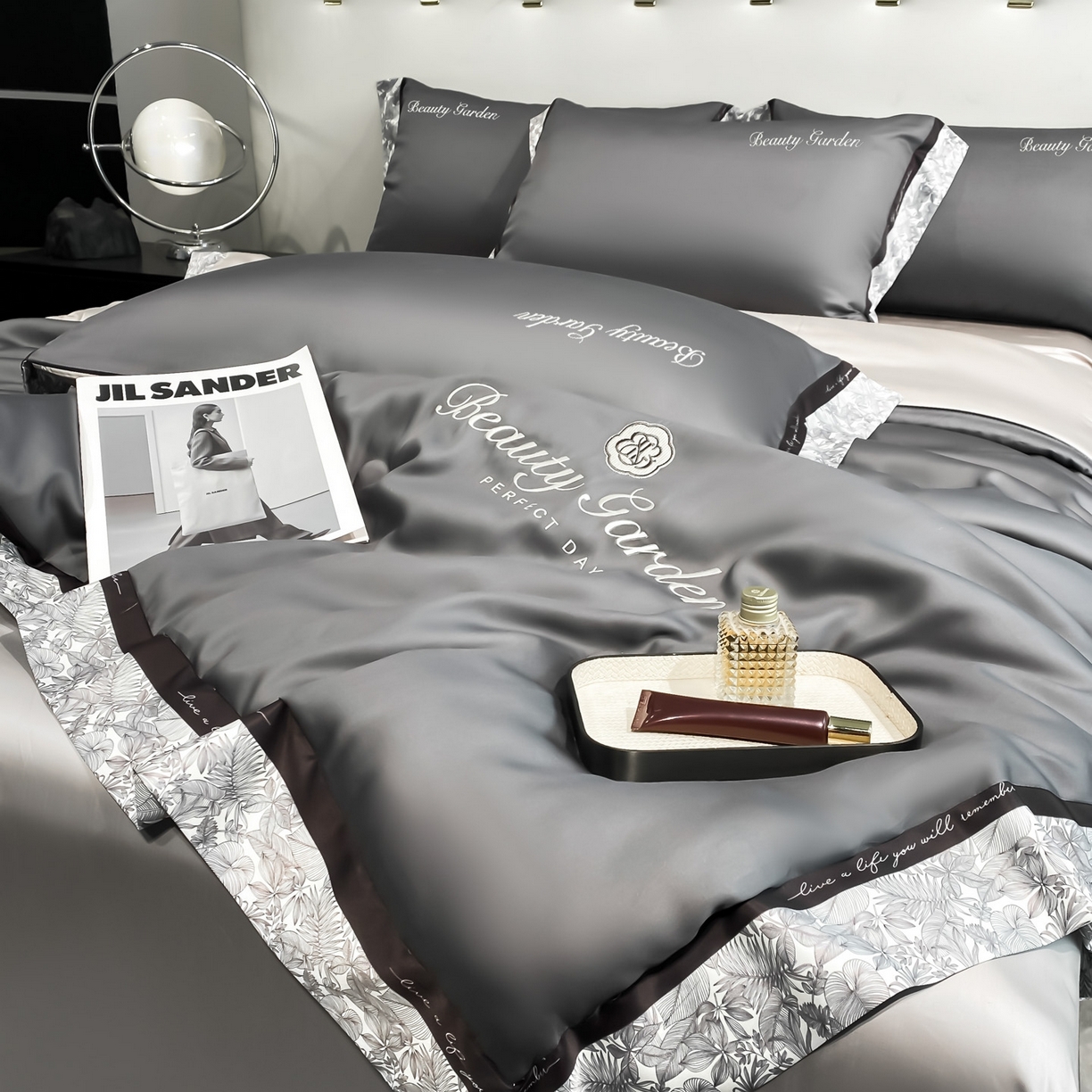 91家纺网 家纺一手货源 找家纺 云棉坊 2026新款水洗真丝冰丝夏被夏凉被空调被数码边刺绣款-琉光系列 琉光-高级灰+山灰