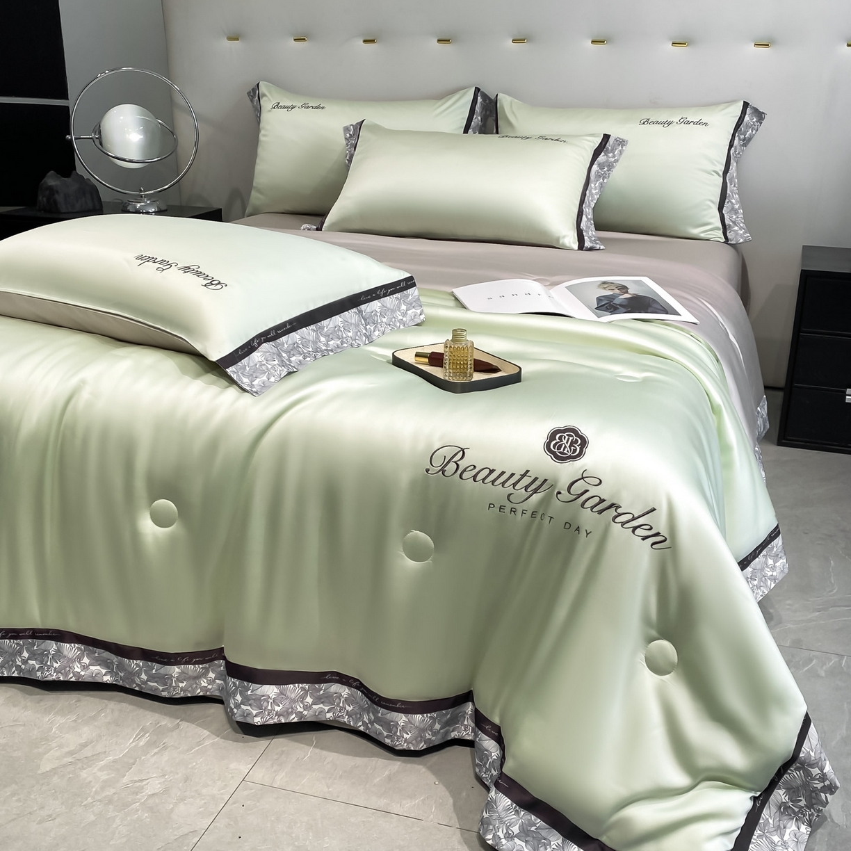 91家纺网 家纺一手货源 找家纺 云棉坊 2026新款水洗真丝冰丝夏被夏凉被空调被数码边刺绣款-琉光系列 琉光-水果清香+山灰