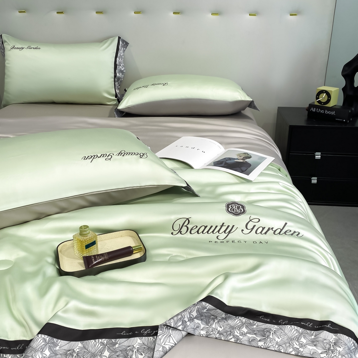 91家纺网 家纺一手货源 找家纺 云棉坊 2026新款水洗真丝冰丝夏被夏凉被空调被数码边刺绣款-琉光系列 琉光-水果清香+山灰