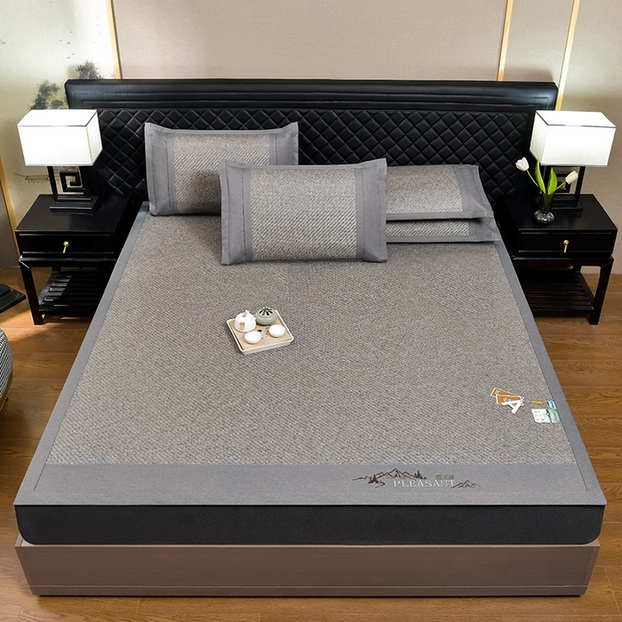 91家纺网 家纺一手货源 找家纺 小牛席业 2026新款PE冷感霸王藤系列（雪山刺绣款）凉席藤席冰藤席冰丝席草席竹席乳胶席凉感豆豆席 灰色