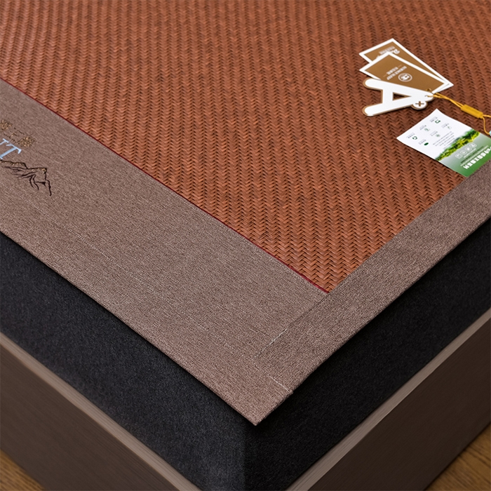 91家纺网 家纺一手货源 找家纺 小牛席业 2026新款PE冷感霸王藤系列（雪山刺绣款）凉席藤席冰藤席冰丝席草席竹席乳胶席凉感豆豆席 红棕