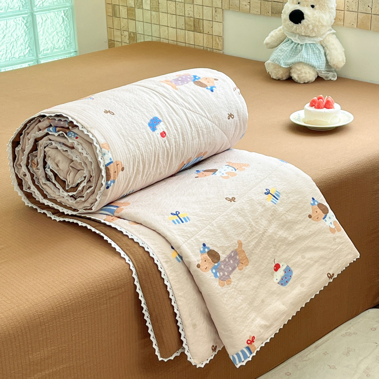 91家纺网 家纺一手货源 找家纺 川悦生活 2026新款双层纱木棉夏被四件套 可乐腊肠