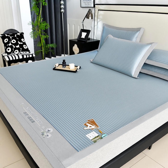 91家纺网 家纺一手货源 找家纺 小牛席业 2026新款经典条纹-绣球冰丝清凉席系列凉席藤席冰藤双面席冰丝席竹席凉席空调席草席三件套 蓝色