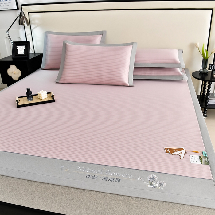 91家纺网 家纺一手货源 找家纺 小牛席业 2026新款经典条纹-绣球冰丝清凉席系列凉席藤席冰藤双面席冰丝席竹席凉席空调席草席三件套 粉色