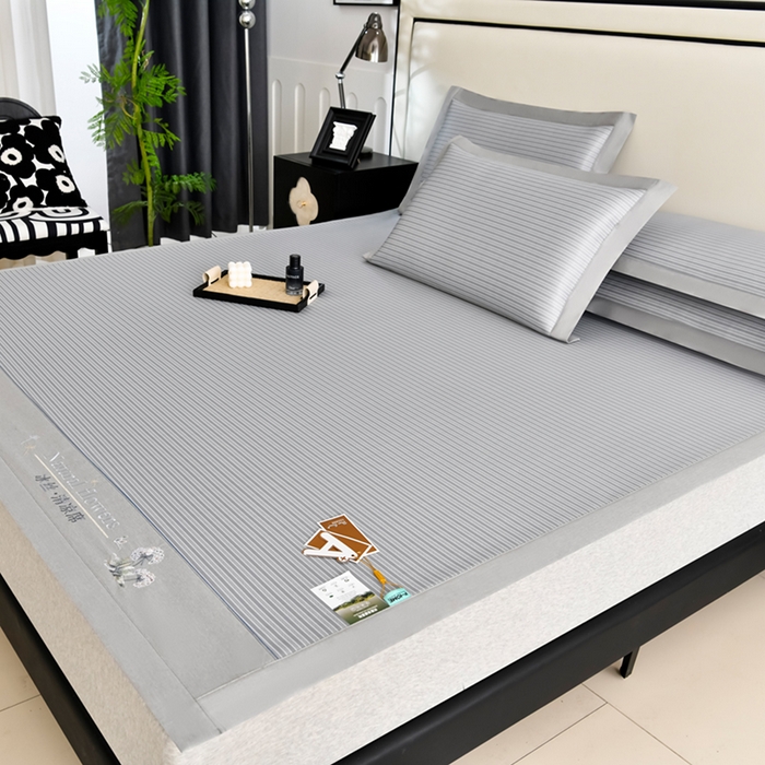 91家纺网 家纺一手货源 找家纺 （总）小牛席业 2026新款经典条纹-绣球冰丝清凉席系列凉席藤席冰藤双面席冰丝席竹席凉席空调席草席三件套