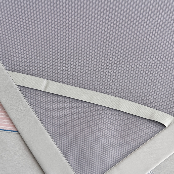 91家纺网 家纺一手货源 找家纺 小牛席业 2026新款经典条纹-绣球冰丝清凉席系列凉席藤席冰藤双面席冰丝席竹席凉席空调席草席三件套 粉色